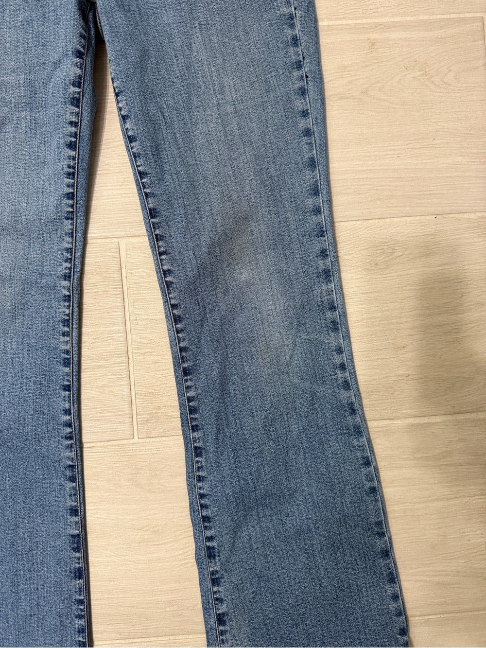 Lauren Ralph Lauren Medium Blue Classic Bootcut Jeans w/ Embroidered Flap Pocket - Picture 7 of 7
